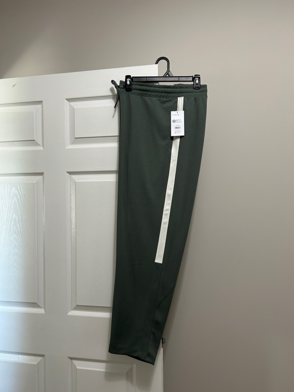 Athletic Works Men's Olive Green Jogger Sweatpants - Picture 8 of 8